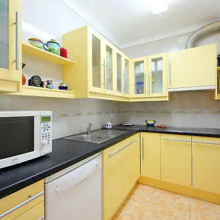 Les Oranetes By Interhome * Llança